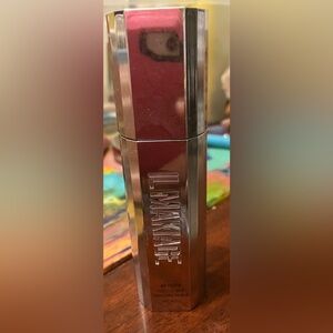 IL Makiage face primer. New without box.